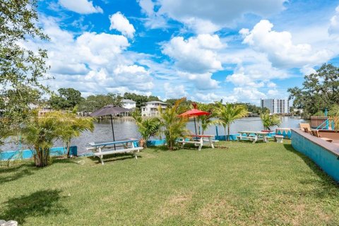 Casa en venta en Tampa, Florida, 4 dormitorios, 123.19 m2 № 1916116 - foto 25