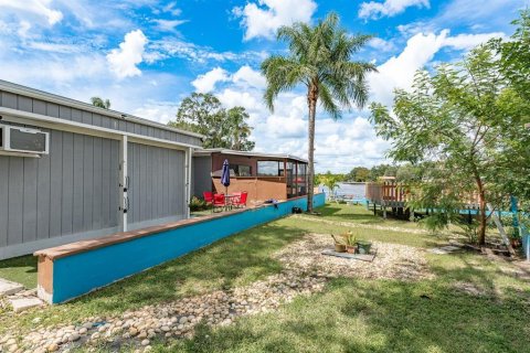 Casa en venta en Tampa, Florida, 4 dormitorios, 123.19 m2 № 1916116 - foto 24
