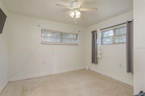 Casa en venta en Tampa, Florida, 4 dormitorios, 123.19 m2 № 1916116 - foto 16