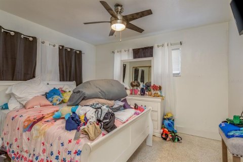 Casa en venta en Tampa, Florida, 4 dormitorios, 123.19 m2 № 1916116 - foto 18