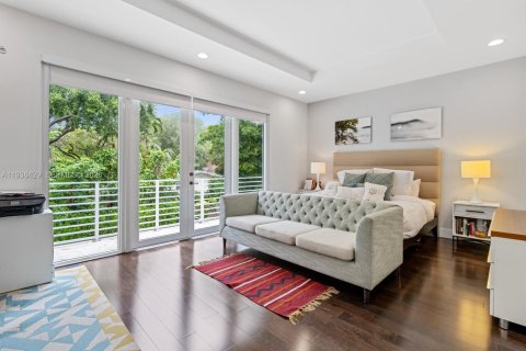 Touwnhouse à louer à Miami, Floride: 3 chambres, 244.8 m2 № 1996037 - photo 7