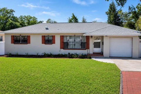 Villa ou maison à Orlando, Floride 3 chambres, 127.37 m2 № 2092396