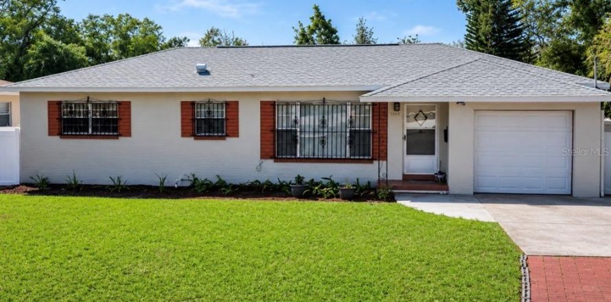 Villa ou maison à Orlando, Floride 3 chambres, 127.37 m2 № 2092396