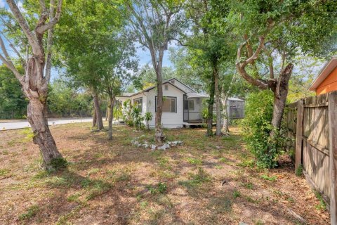 House in Saint Petersburg, Florida 3 bedrooms, 85.19 sq.m. № 2122811 - photo 23