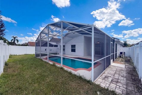 Villa ou maison à vendre à Kissimmee, Floride: 4 chambres, 169.27 m2 № 2425969 - photo 24