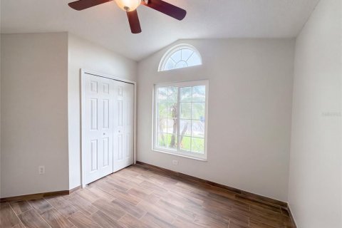 Villa ou maison à vendre à Kissimmee, Floride: 4 chambres, 169.27 m2 № 2425969 - photo 16