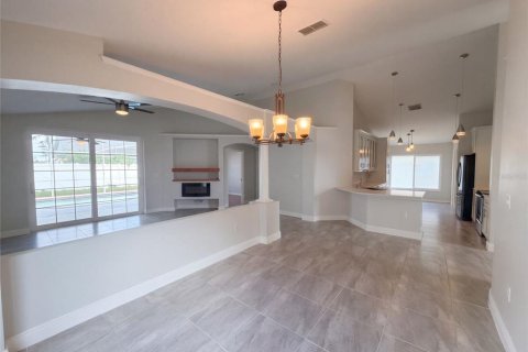 Villa ou maison à vendre à Kissimmee, Floride: 4 chambres, 169.27 m2 № 2425969 - photo 13