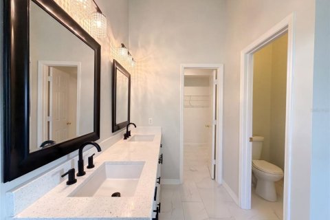 Villa ou maison à vendre à Kissimmee, Floride: 4 chambres, 169.27 m2 № 2425969 - photo 12
