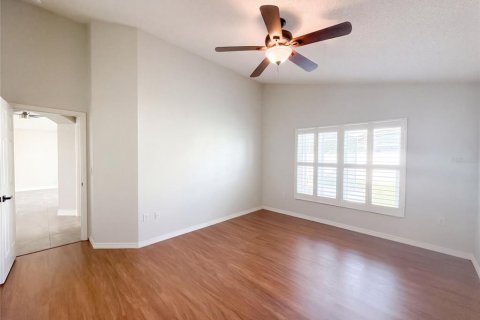 Villa ou maison à vendre à Kissimmee, Floride: 4 chambres, 169.27 m2 № 2425969 - photo 4