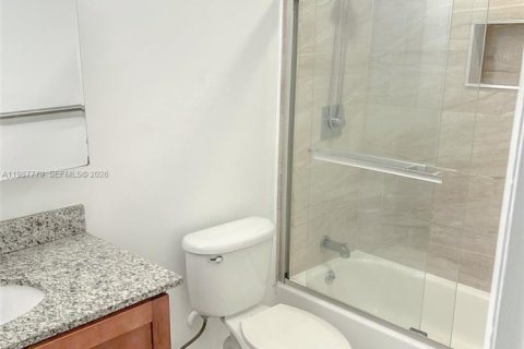 Condominio en alquiler en Lauderdale Lakes, Florida, 2 dormitorios, 74.32 m2 № 2048988 - foto 11