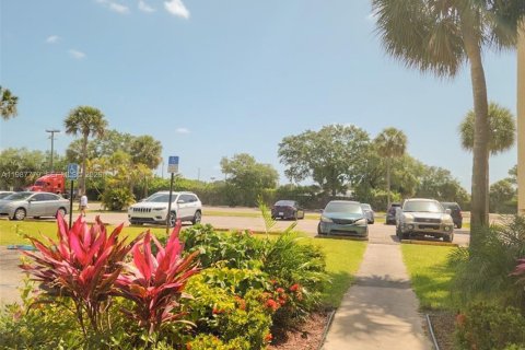 Condominio en alquiler en Lauderdale Lakes, Florida, 2 dormitorios, 74.32 m2 № 2048988 - foto 13