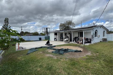 Villa ou maison à vendre à Homestead, Floride: 3 chambres, 106.65 m2 № 2152695 - photo 14