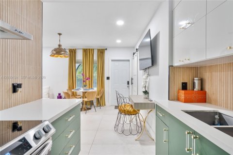 Appartement à louer à Miami, Floride: 2 chambres, 260.68 m2 № 2089426 - photo 22