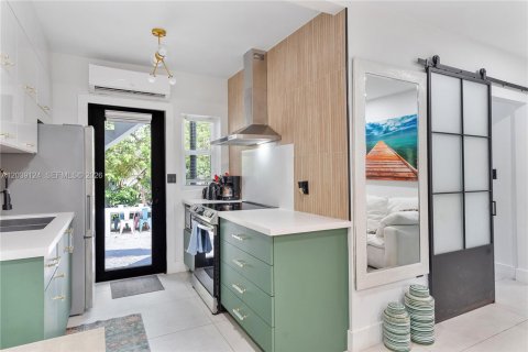 Appartement à louer à Miami, Floride: 2 chambres, 260.68 m2 № 2089426 - photo 21