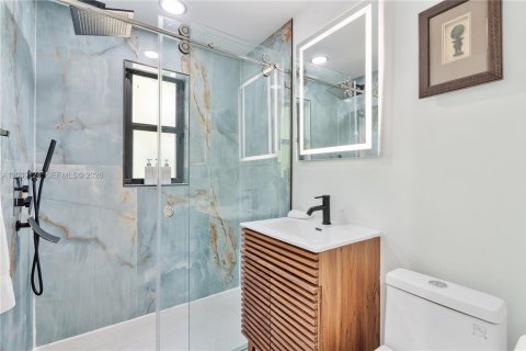 Appartement à louer à Miami, Floride: 2 chambres, 260.68 m2 № 2089426 - photo 26