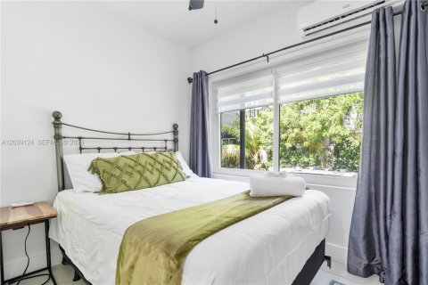 Appartement à louer à Miami, Floride: 2 chambres, 260.68 m2 № 2089426 - photo 24