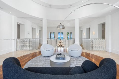 Casa en venta en Miami Beach, Florida, 6 dormitorios, 812.71 m2 № 1977767 - foto 24