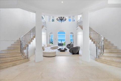 Casa en venta en Miami Beach, Florida, 6 dormitorios, 812.71 m2 № 1977767 - foto 5