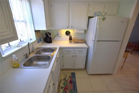 Villa ou maison à vendre à West Palm Beach, Floride: 1 chambre, 61.5 m2 № 2067007 - photo 8