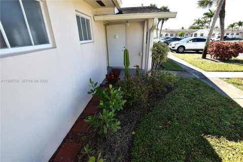 Villa ou maison à vendre à West Palm Beach, Floride: 1 chambre, 61.5 m2 № 2067007 - photo 28