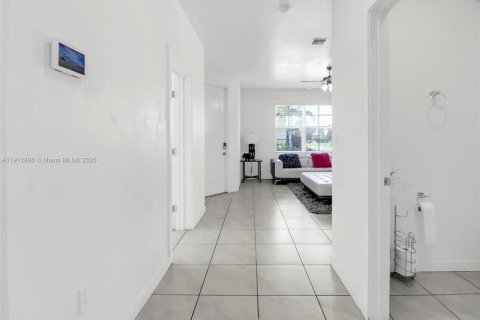 Villa ou maison à vendre à Homestead, Floride: 4 chambres, 210.33 m2 № 1969441 - photo 18