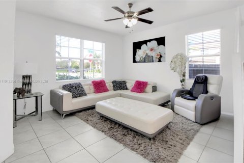 Villa ou maison à vendre à Homestead, Floride: 4 chambres, 210.33 m2 № 1969441 - photo 15