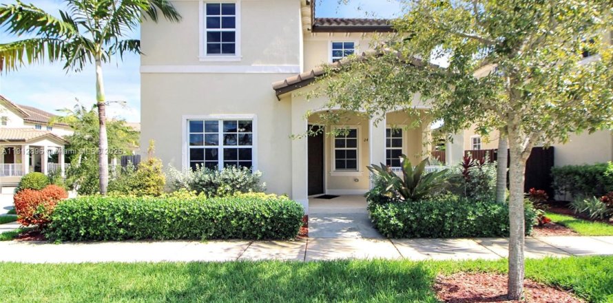 Villa ou maison à Homestead, Floride 4 chambres, 210.33 m2 № 1969441