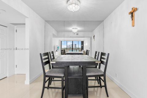 Купить кондоминиум в Авентура, Флорида 2 спальни, 125.42м2, № 2003439 - фото 6