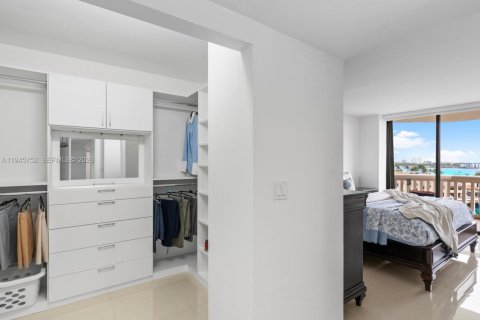 Купить кондоминиум в Авентура, Флорида 2 спальни, 125.42м2, № 2003439 - фото 10