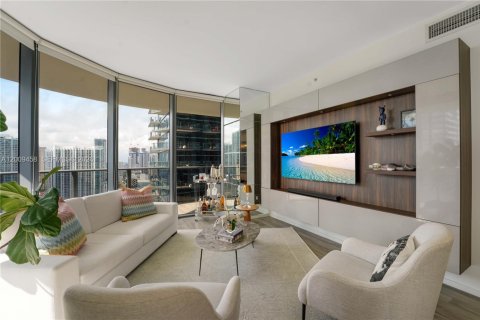 Copropriété à louer à Miami, Floride: 3 chambres, 134.71 m2 № 2076126 - photo 13