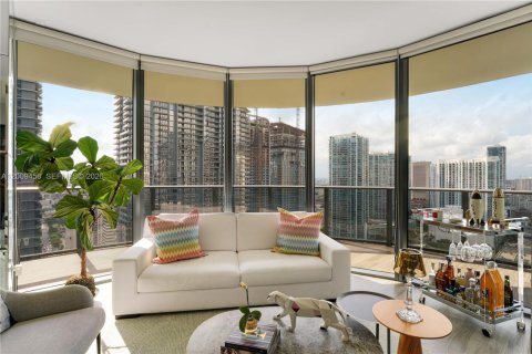 Copropriété à louer à Miami, Floride: 3 chambres, 134.71 m2 № 2076126 - photo 14