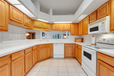 House in Leesburg, Florida 2 bedrooms, 150.69 sq.m. № 1687069 - photo 2