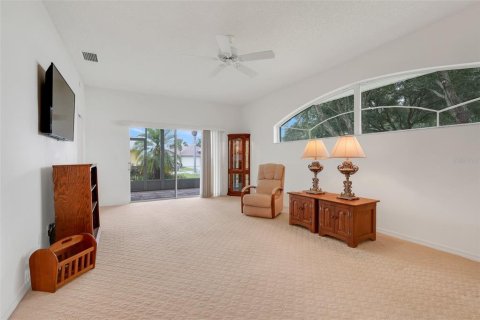 House in Leesburg, Florida 2 bedrooms, 150.69 sq.m. № 1687069 - photo 9