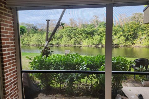 Condo in Coconut Creek, Florida, 2 bedrooms  № 2087106 - photo 20