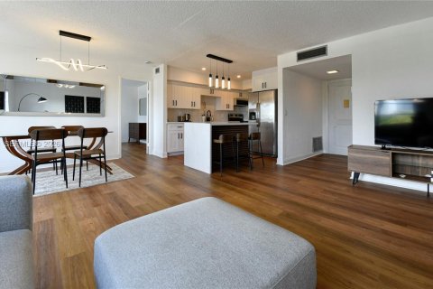 Copropriété à vendre à Hallandale Beach, Floride: 1 chambre, 78.97 m2 № 1996282 - photo 8