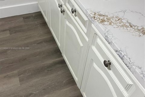 Villa ou maison à louer à Fort Lauderdale, Floride: 3 chambres, 89.19 m2 № 1878692 - photo 5