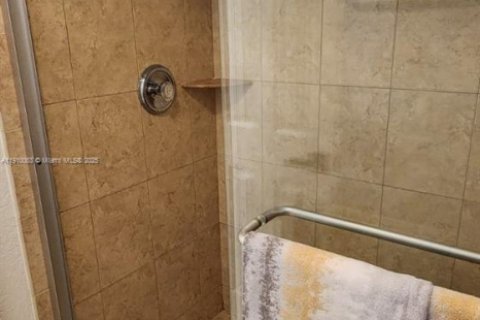 Condominio en venta en Davie, Florida, 2 dormitorios, 91.97 m2 № 1967452 - foto 16