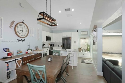 Casa en venta en Davie, Florida, 3 dormitorios, 124.95 m2 № 1995251 - foto 16