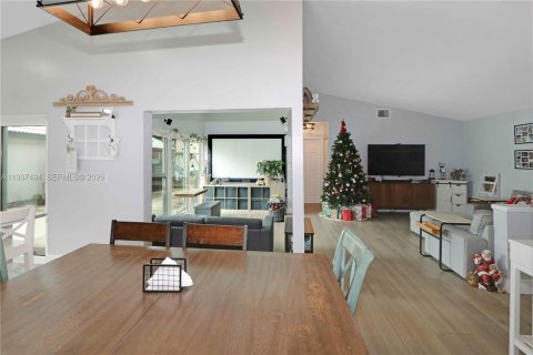 Casa en venta en Davie, Florida, 3 dormitorios, 124.95 m2 № 1995251 - foto 9