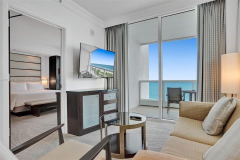 Copropriété à vendre à Miami Beach, Floride: 2 chambres, 135.73 m2 № 1868187 - photo 13