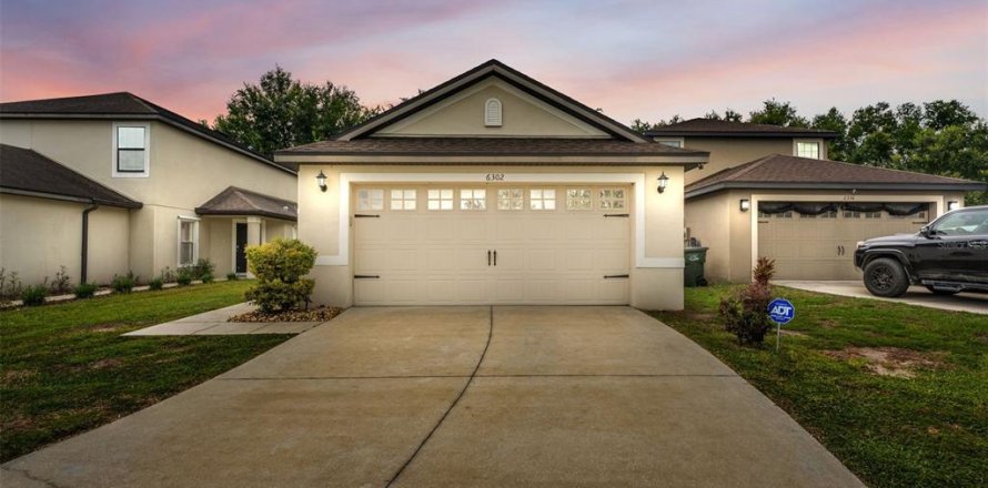 Villa ou maison à Lakeland, Floride 3 chambres, 140.75 m2 № 2280726