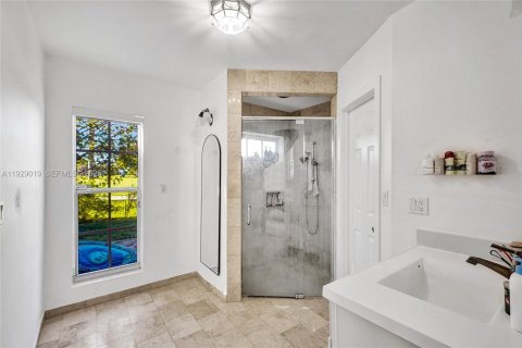 Villa ou maison à vendre à Hollywood, Floride: 6 chambres, 297.57 m2 № 1991523 - photo 23