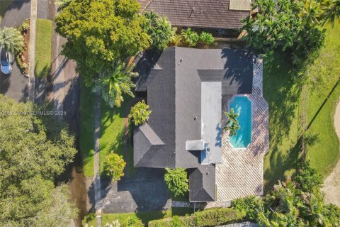 Villa ou maison à vendre à Hollywood, Floride: 6 chambres, 297.57 m2 № 1991523 - photo 7