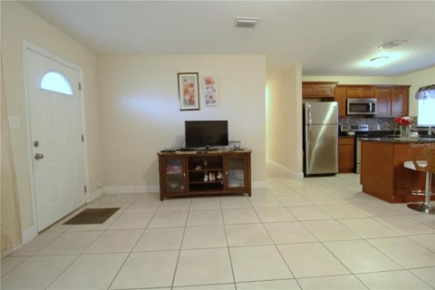 Casa en alquiler en Orlando, Florida, 3 dormitorios, 92.9 m2 № 1787623 - foto 5
