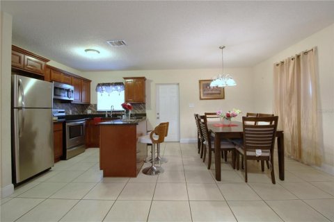 Casa en alquiler en Orlando, Florida, 3 dormitorios, 92.9 m2 № 1787623 - foto 6