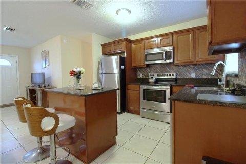 Casa en alquiler en Orlando, Florida, 3 dormitorios, 92.9 m2 № 1787623 - foto 10