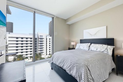 Condo in Saint Petersburg, Florida, 2 bedrooms  № 2395845 - photo 28