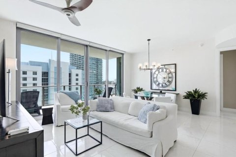 Condo in Saint Petersburg, Florida, 2 bedrooms  № 2395845 - photo 6