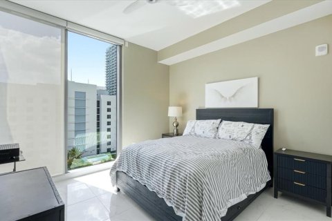 Condo in Saint Petersburg, Florida, 2 bedrooms  № 2395845 - photo 26