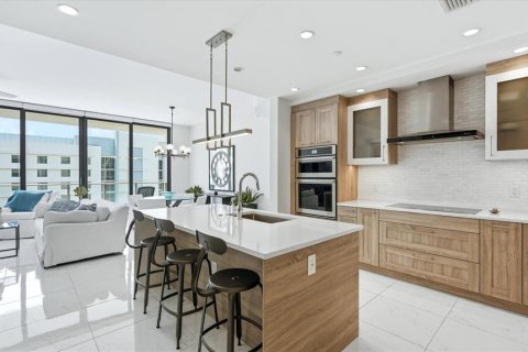 Condo in Saint Petersburg, Florida, 2 bedrooms  № 2395845 - photo 16